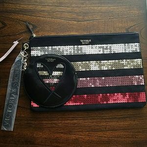NWT VS Clutch Set